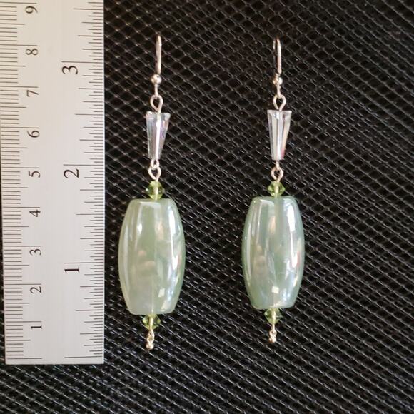 Crystal & light green glass earrings - Picture 4 of 4